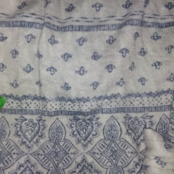 Cover - Picture 3 of 3